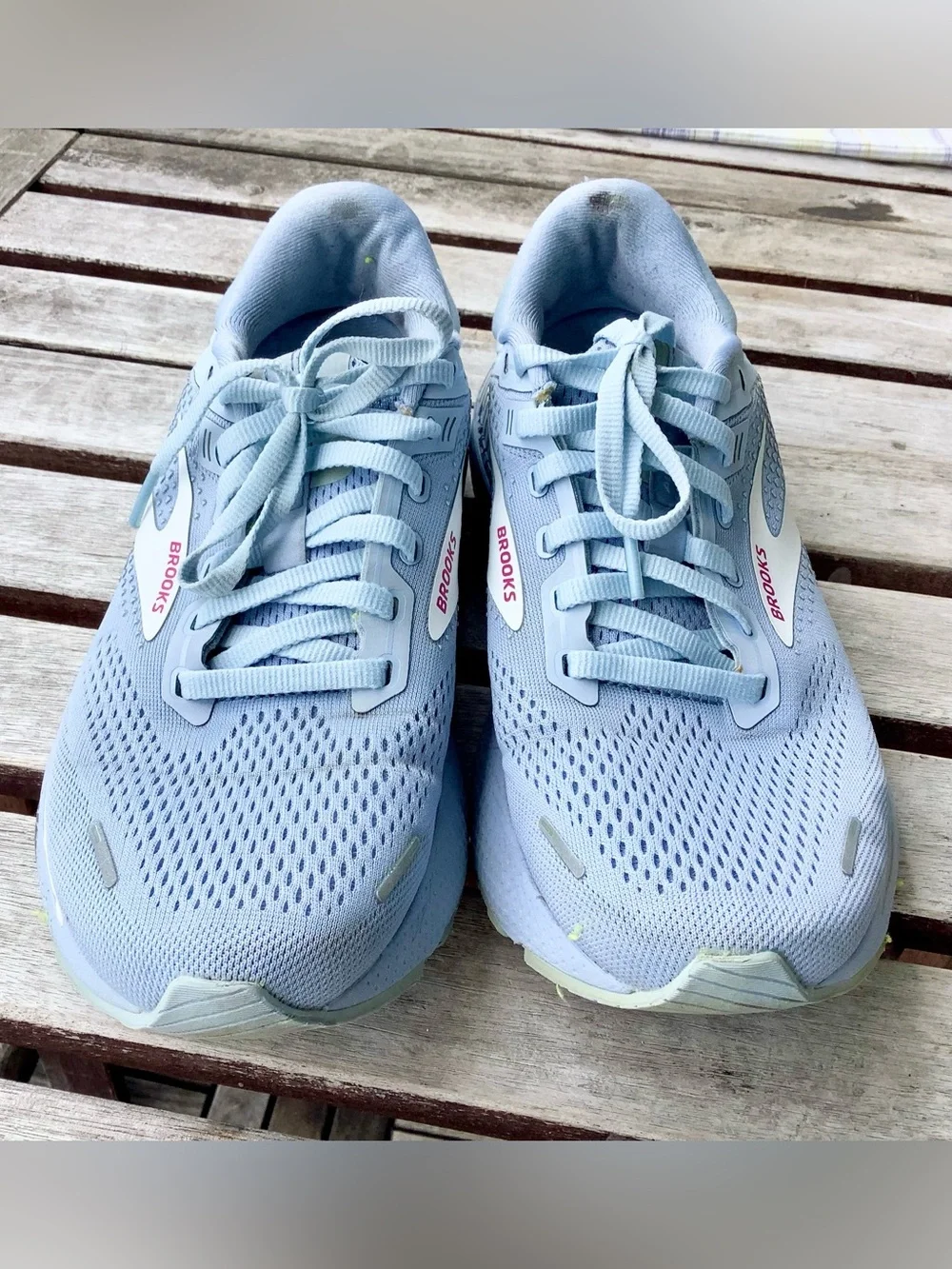 Brooks Adrenaline GTS 22 light blue running shoe - women's Sz 8.5 - Picture 5 of 8